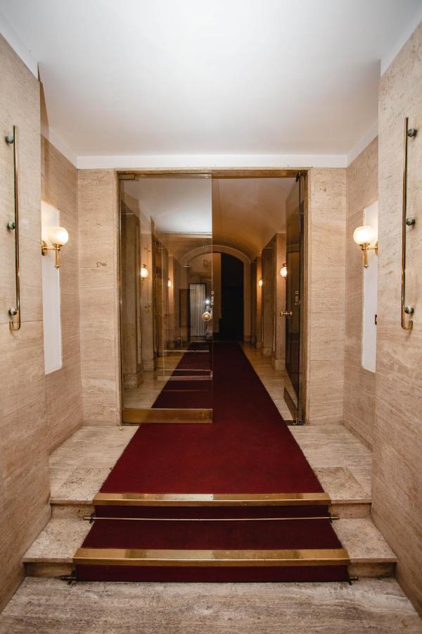 Delfini Trevi House Gasthof *